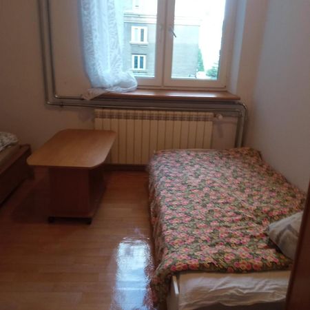 Rooms In The Centrum Of Warsaw Exterior photo