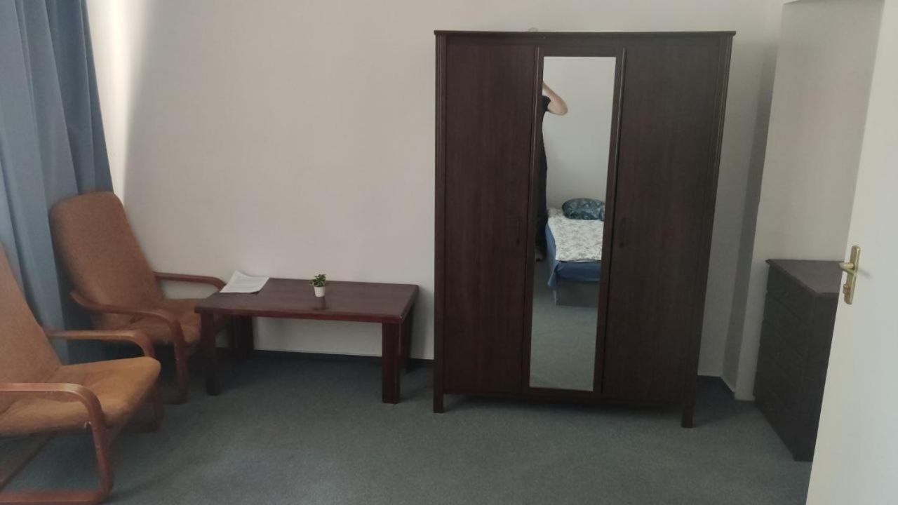 Rooms In The Centrum Of Warsaw Exterior photo